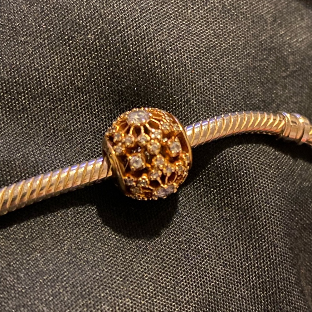 14k solid gold charm pandora